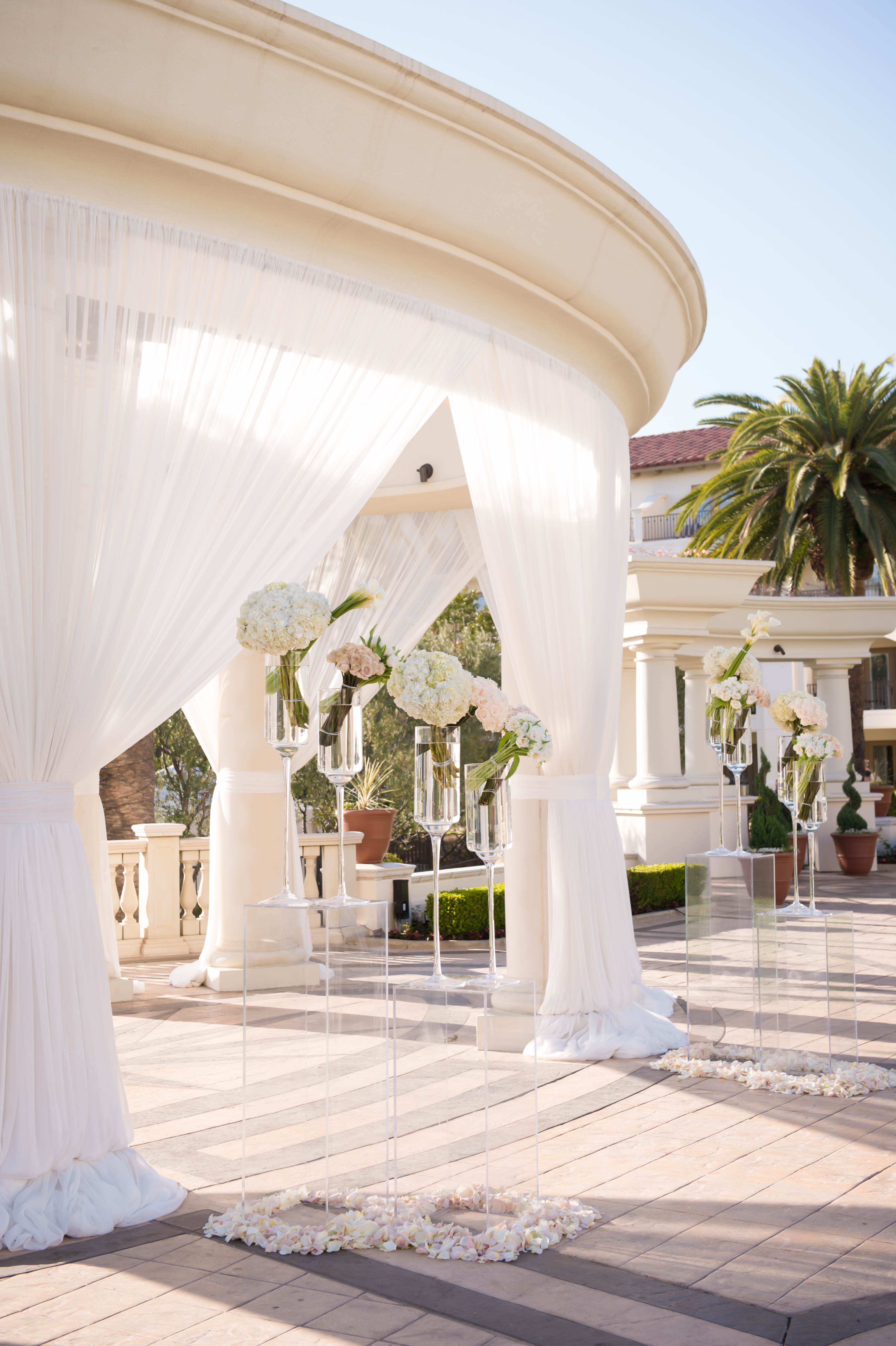 Luxury Monarch Beach Resort St. Regis Monarch Beach Orange County Featured Wedding Carats & Cake