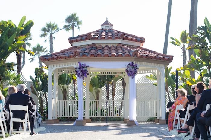 California Romance, Huntington Beach | Michelle Kim Photography | A Good Affair Wedding & Event Production